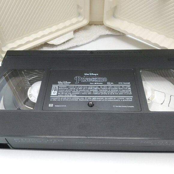 Pinocchio VHS Clamshell 1993 Walt Disney Masterpiece Blue Fairy Geppetto Jiminy - Picture 6 of 7